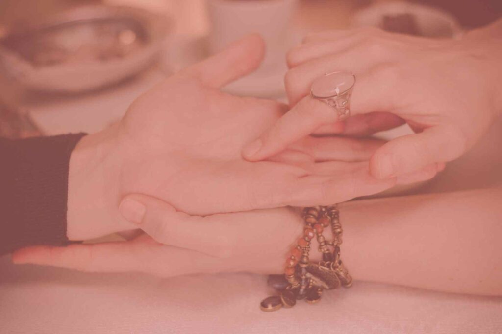 Wróżenie z ręki – stara sztuka, nowa perspektywa