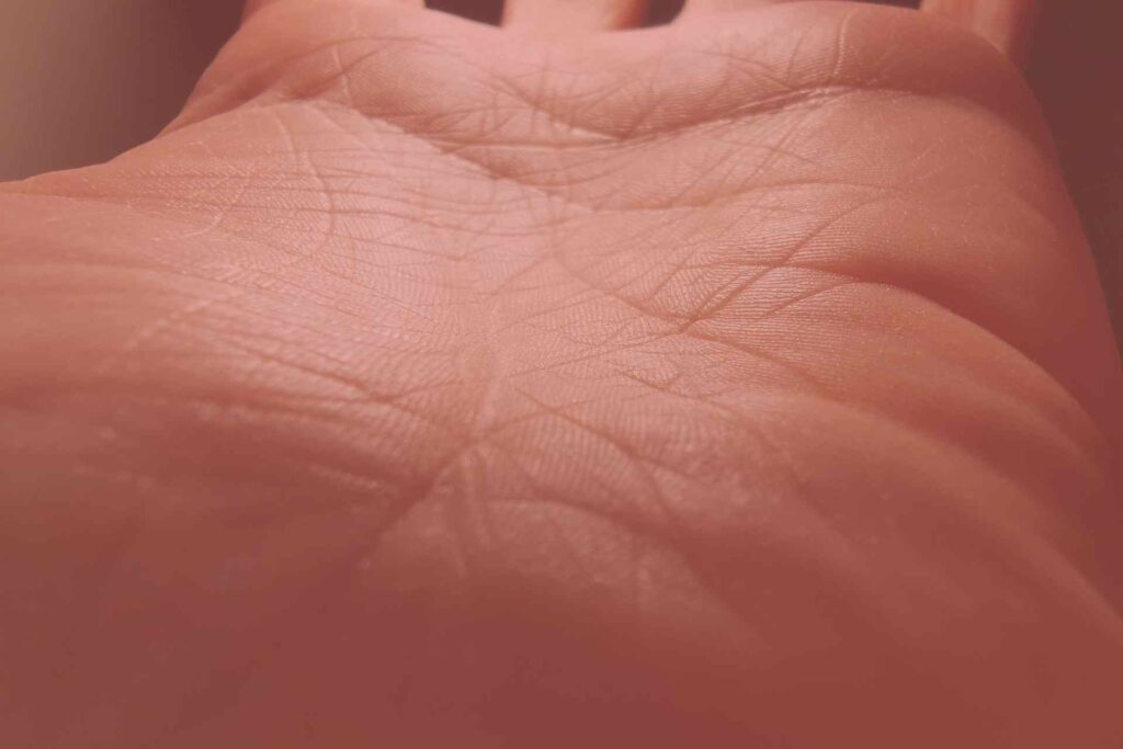 Linia życia – co naprawdę mówi o Tobie i Twojej energii?